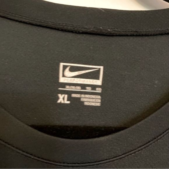 NIKE Performance Black Short Sleeve Crew Neck Tee Youth Large 16 18 - Picture 4 of 13